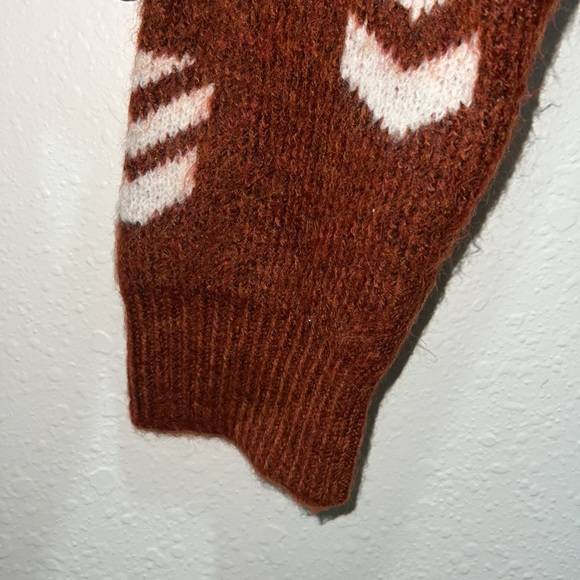 JODIFL , Sierra Valley Aztec rust Cardigan - Picture 3 of 5